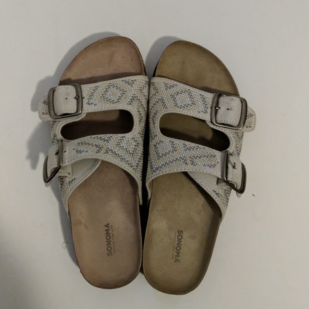 Sonoma sandles with decorative straps